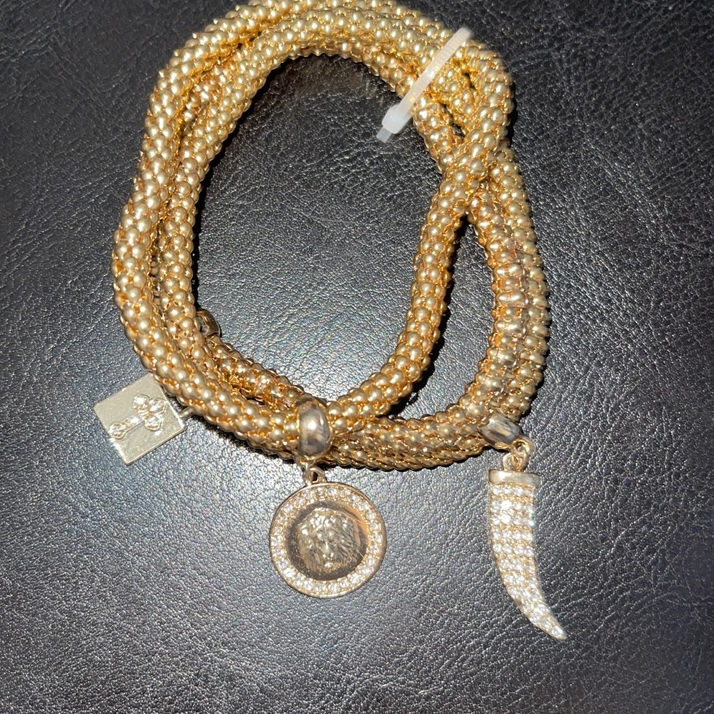 NEW Kelly & Katie set of 3 Rope stretch bracelets w charms, cross, lion, Horn